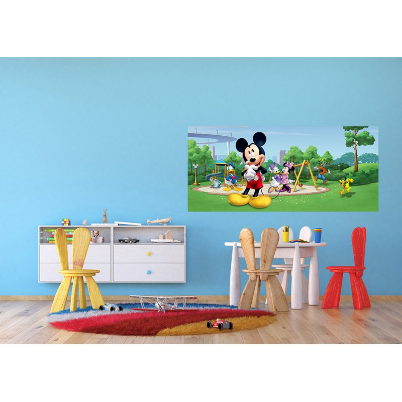 Minnie és Mickey játszótéren fekvő poszter 202 cm x 90 cm